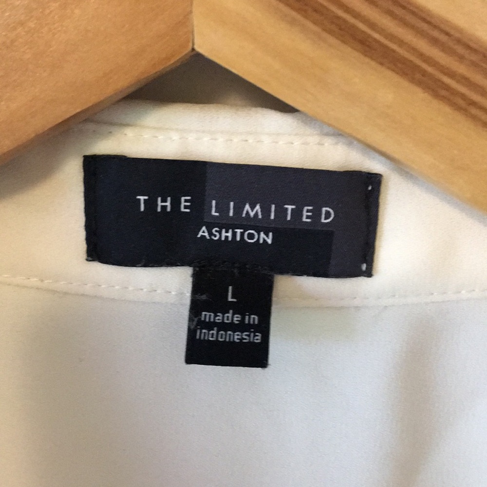 Button down tank - Picture 2 of 3